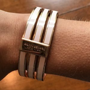 Henri bendel bangle bracelet